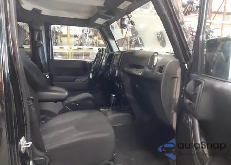 2016 Jeep Wrangler Unlimited Sport из США, поврежденный, VIN 1C4BJWDG7GL105711